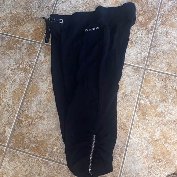 Bebe black crop pants with zippers - Picture 1 of 11